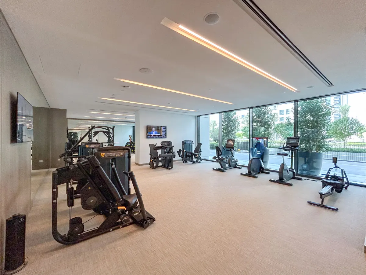 Stunning Home in Palace Residences on 41st Floor 16