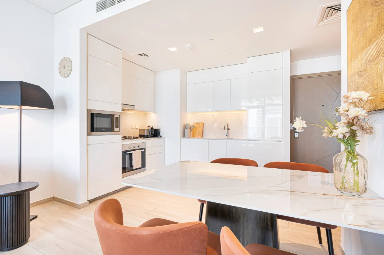 Stunning Home in Palace Residences on 41st Floor 3