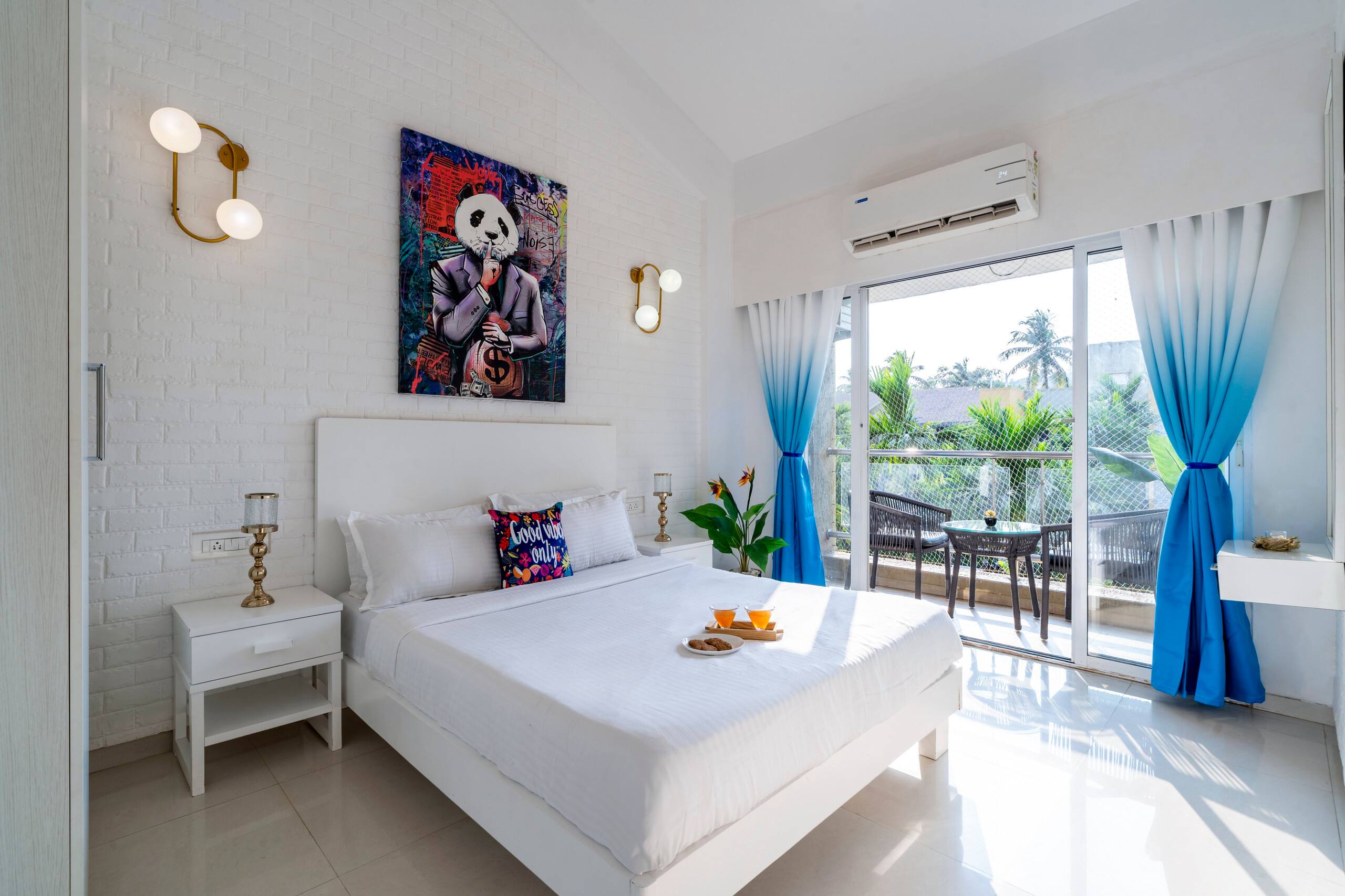 Whiteden by Alpha stays Goa. Anjuna/Vagator 11