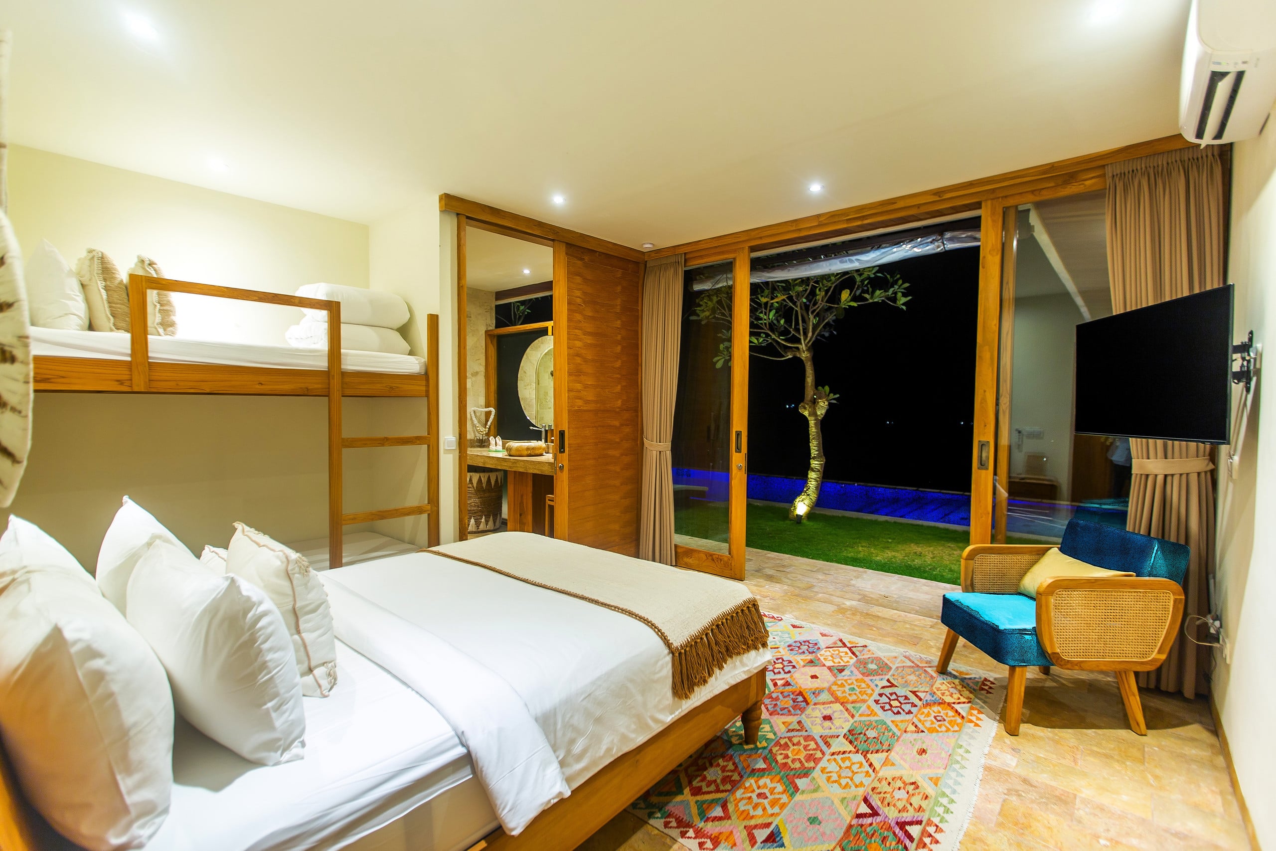Uluwatu Sunset Hills 15