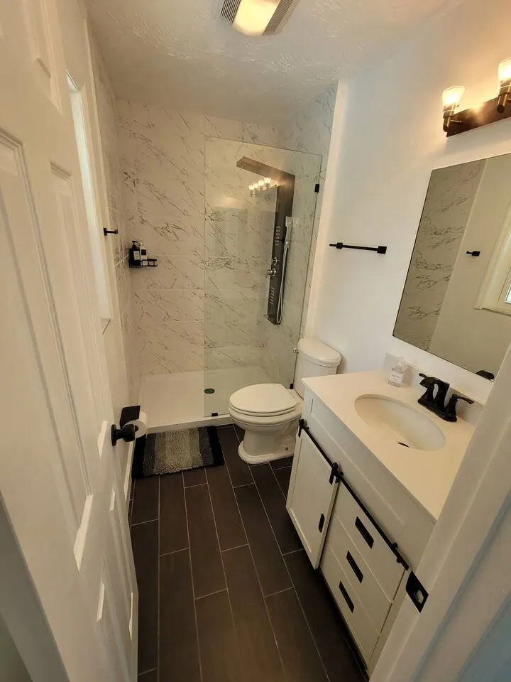 IMG Retreat Heated Pool 4BR 13