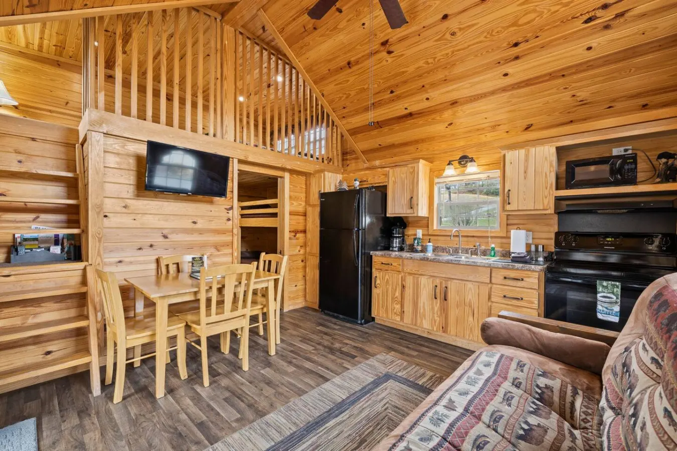 Riverfront Cabin Deck, Fire Pit & Near Smokies 9