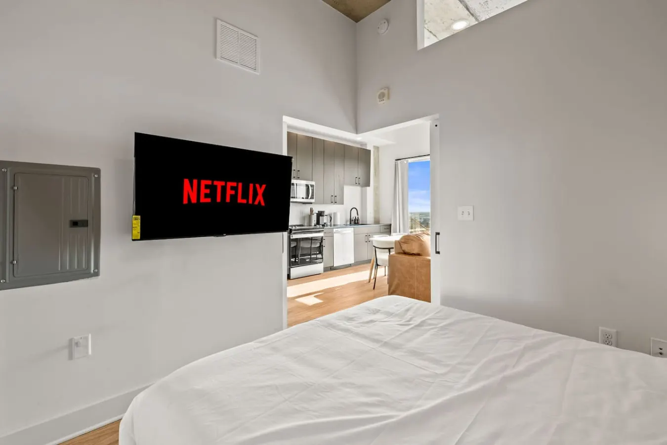 Channelside Tampa 1BR Gym, Pool, Parking 13