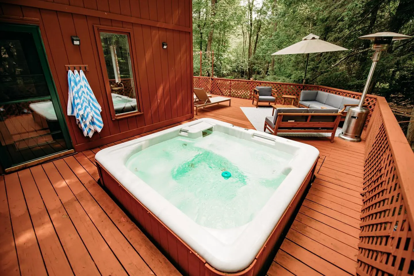 Riverfront FirePit! HotTub-Pool-Beaches-Gameroom 6