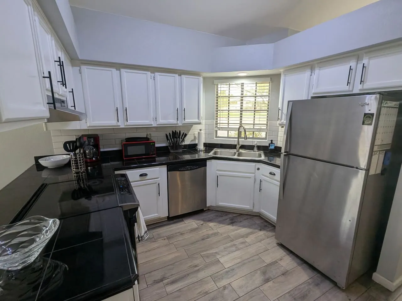 Stylish 3BR Pet-Friendly Home in Chandler 10