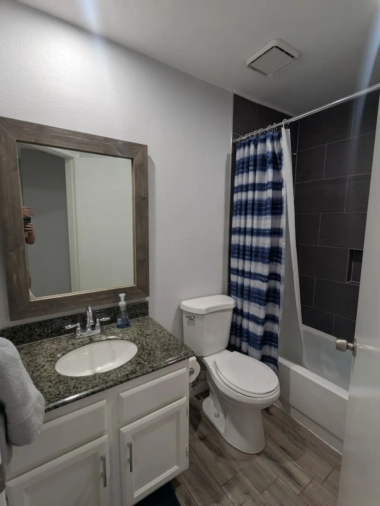 Stylish 3BR Pet-Friendly Home in Chandler 11