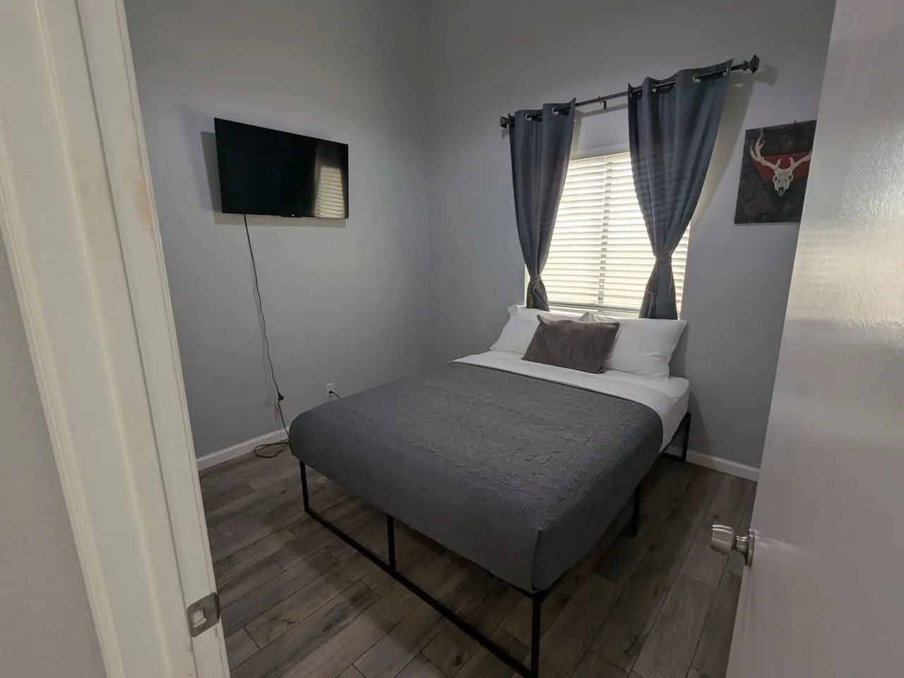 Stylish 3BR Pet-Friendly Home in Chandler 13