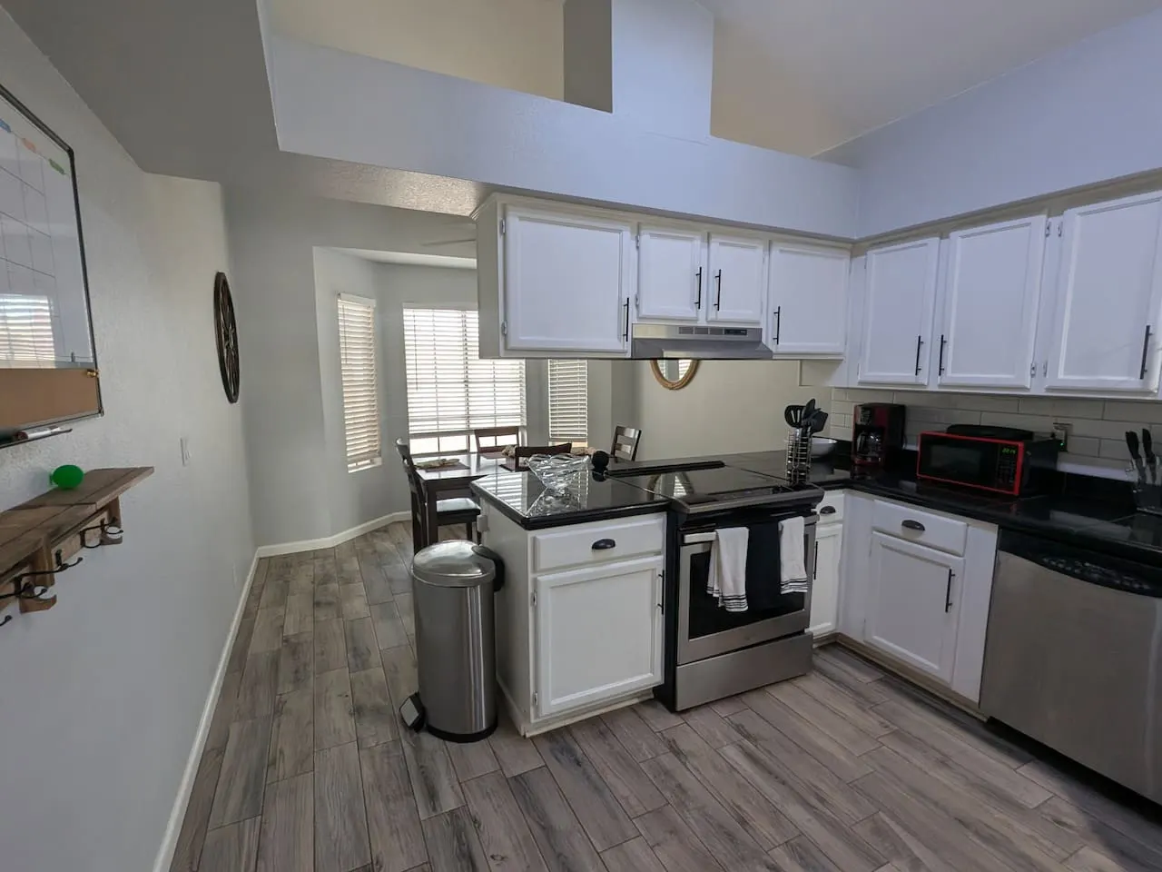 Stylish 3BR Pet-Friendly Home in Chandler 8