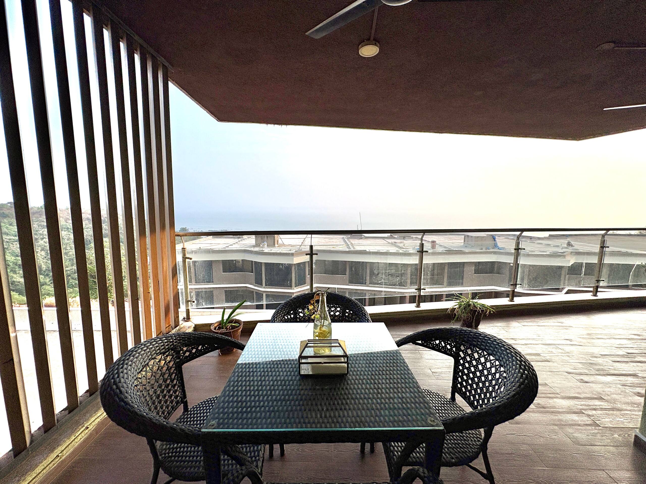 Panoramic Sea View 2BHK | Nr. Casinos | Mirashya 31