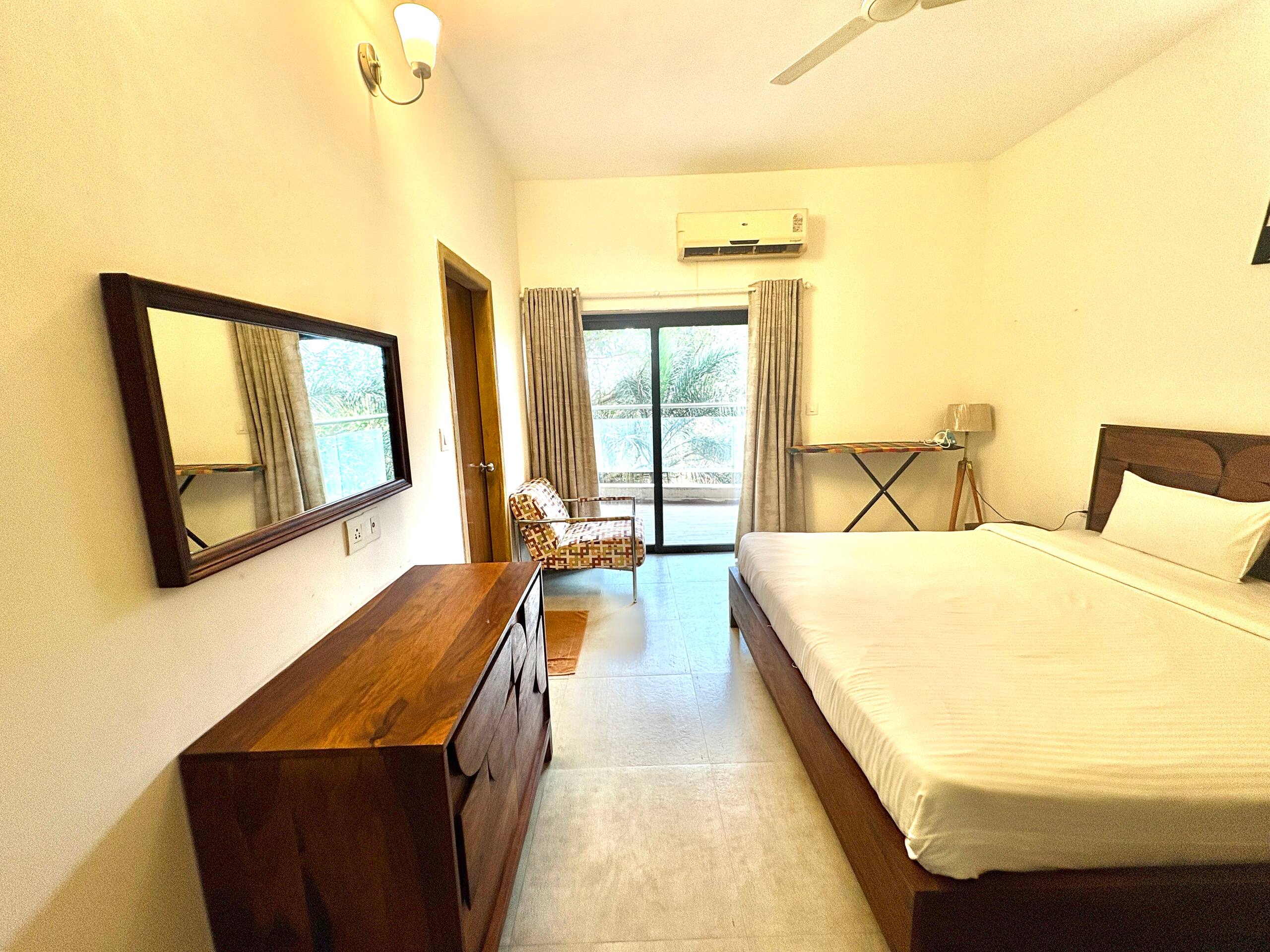Panoramic Sea View 2BHK | Nr. Casinos | Mirashya 20