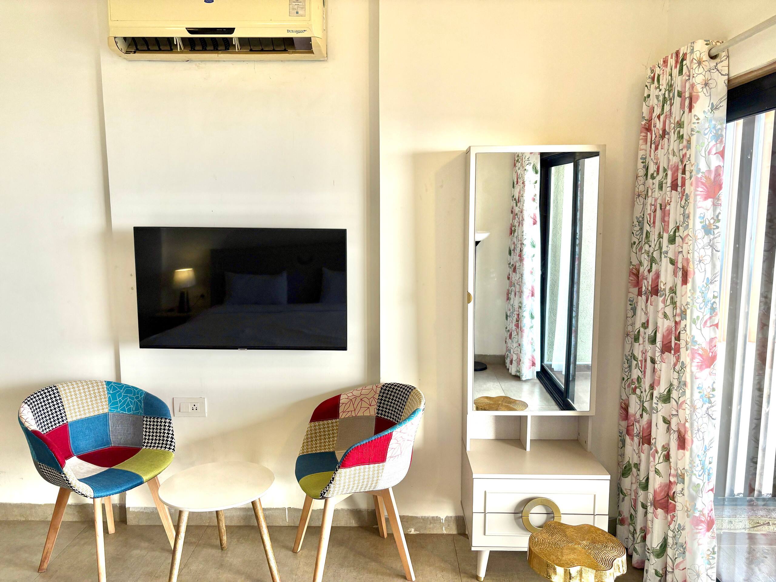 Panoramic Sea View 2BHK | Nr. Casinos | Mirashya 19