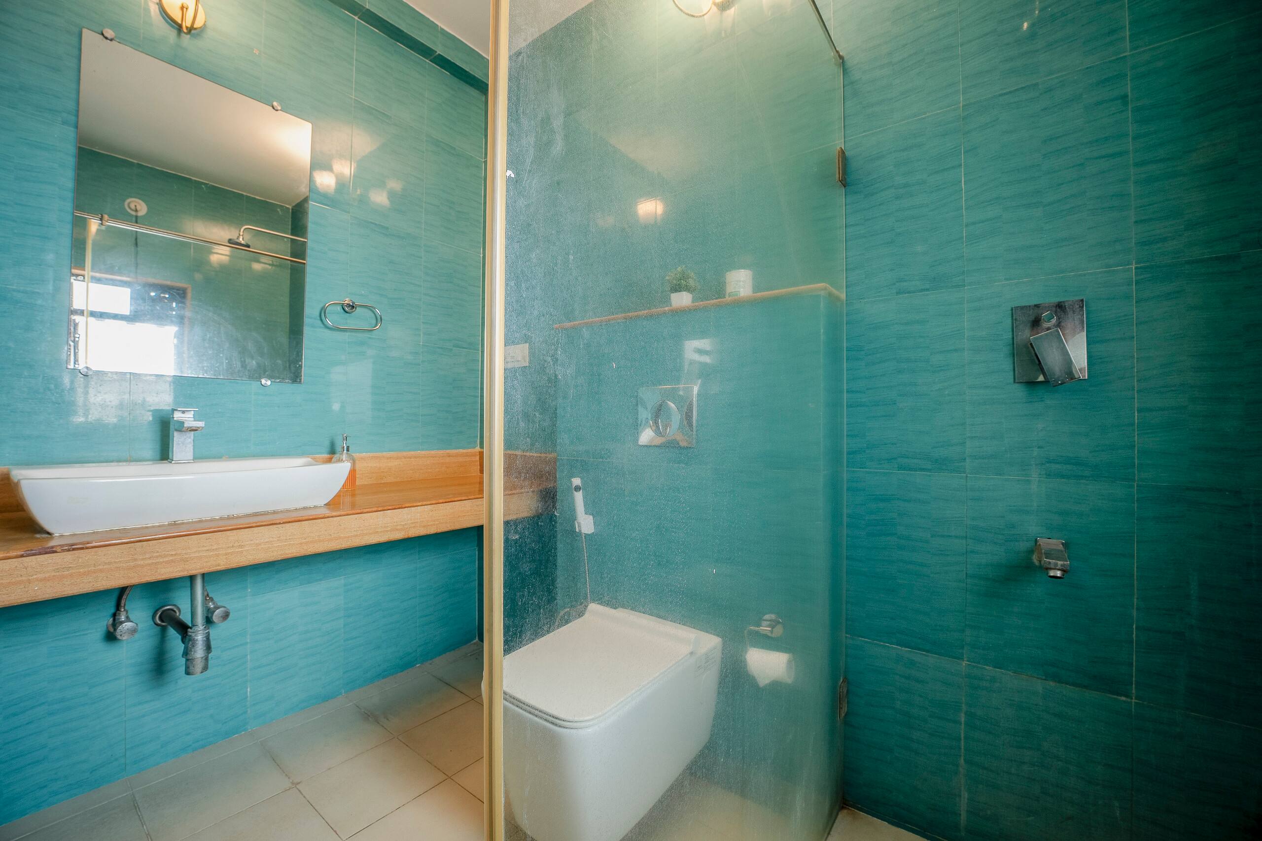 Panoramic Sea View 2BHK | Nr. Casinos | Mirashya 25