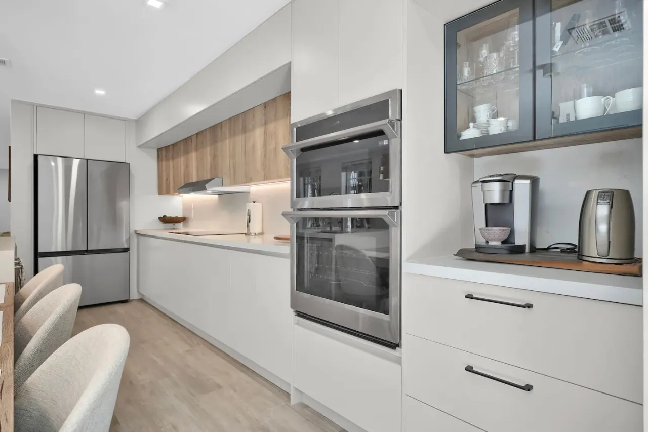 SF Home Away From Home in Coconut Grove 12