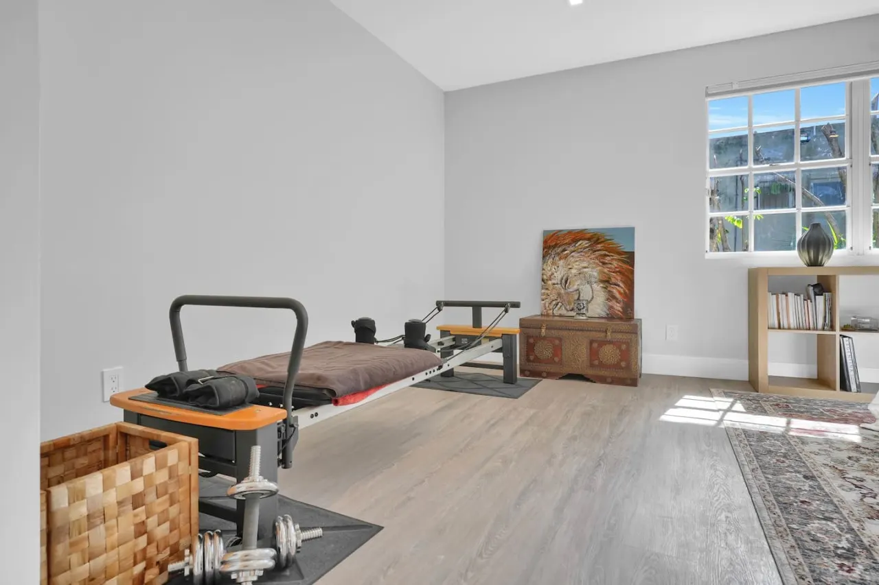 SF Home Away From Home in Coconut Grove 17