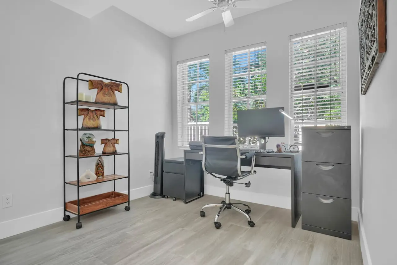 SF Home Away From Home in Coconut Grove 18