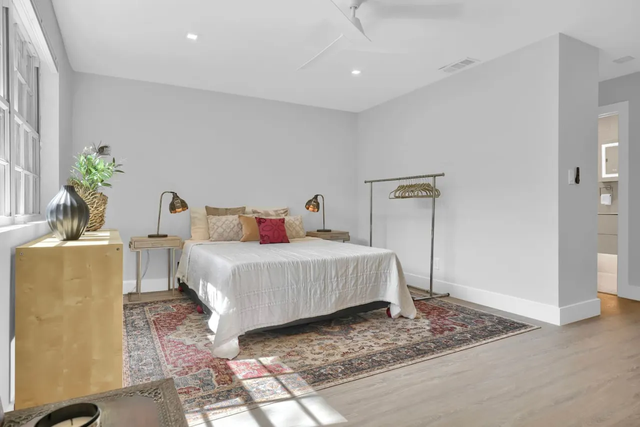 SF Home Away From Home in Coconut Grove 20