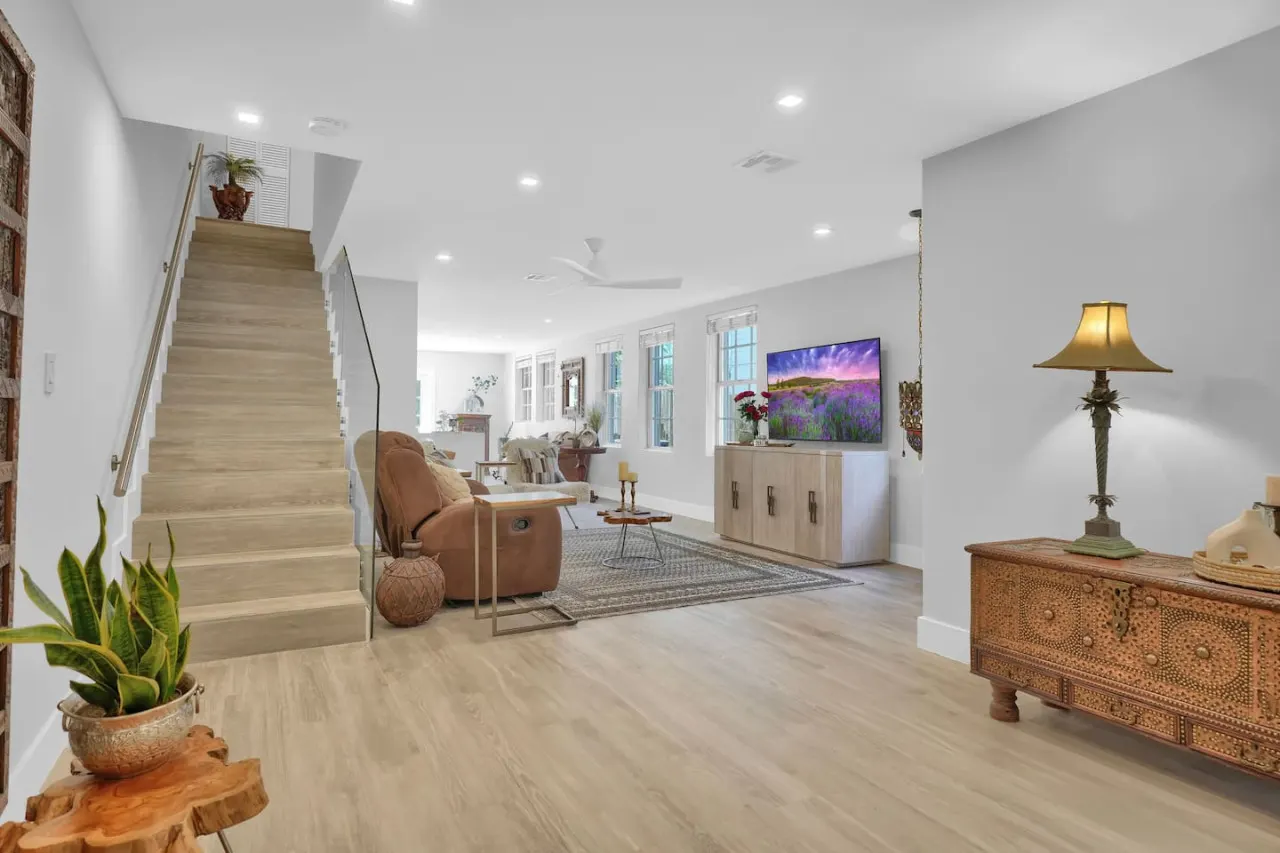 SF Home Away From Home in Coconut Grove 6