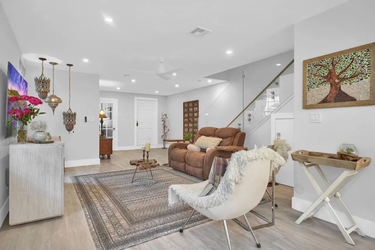SF Home Away From Home in Coconut Grove 7