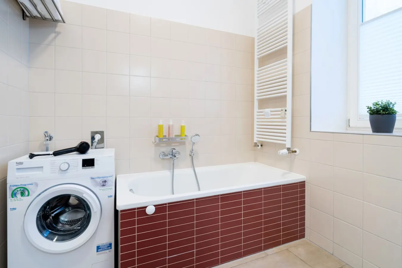 Stylish Apartment with Balcony in Prenzlauer Berg 16