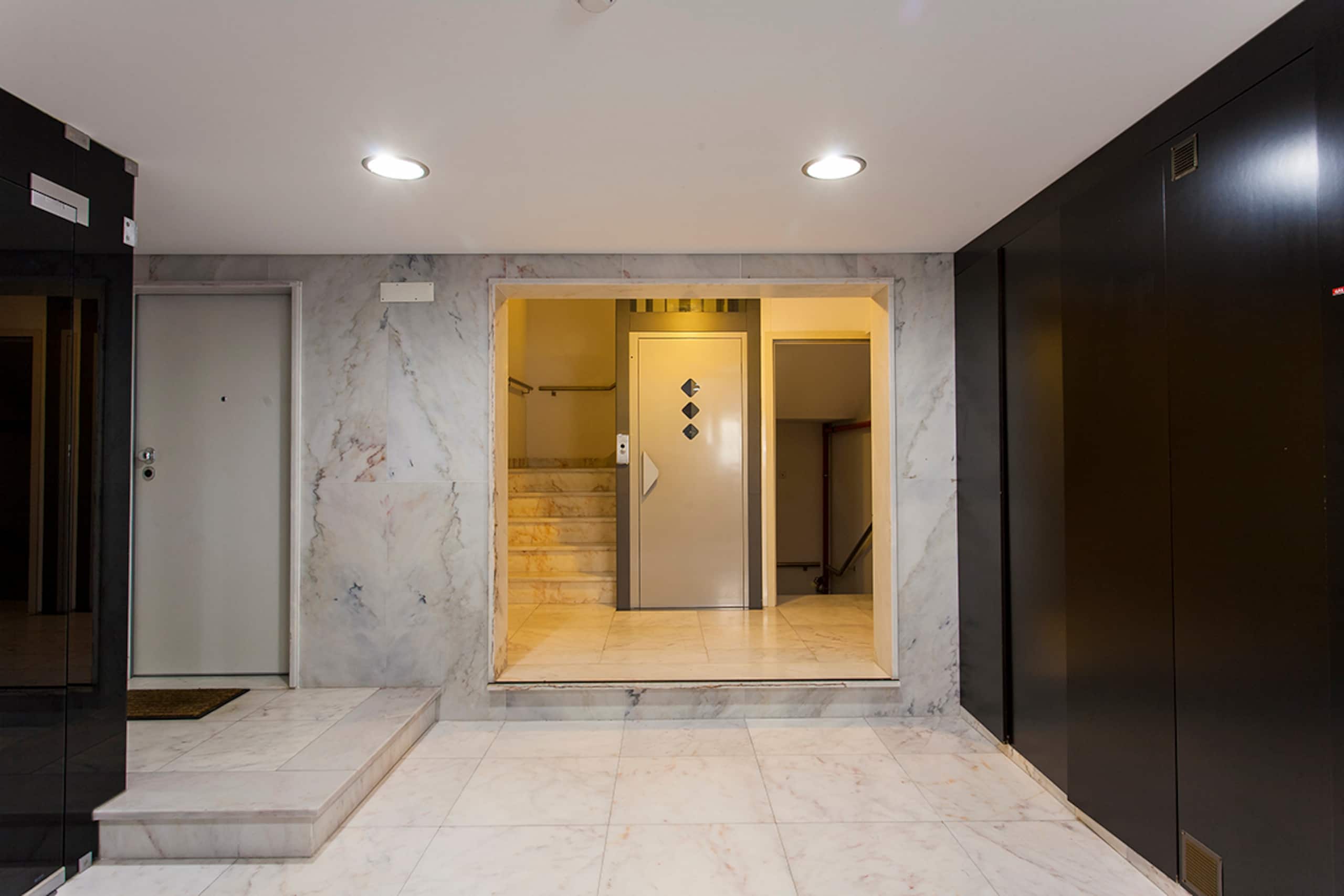Lisbon Lux Penthouse 25