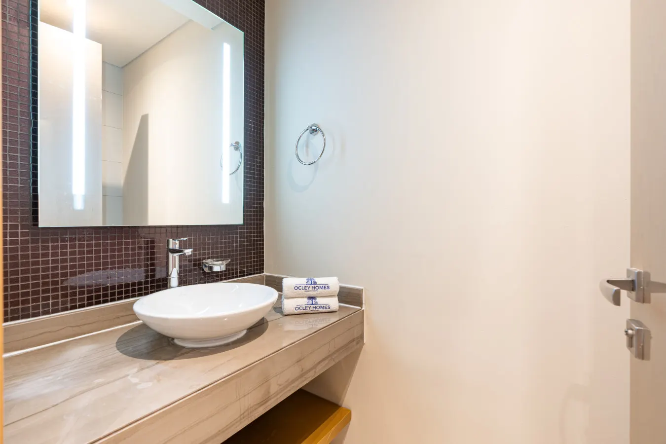 Sleek Central 60th Floor Home 20