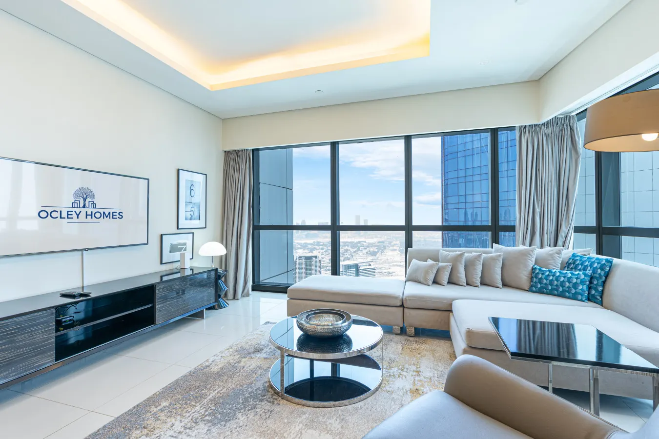 Sleek Central 60th Floor Home 7
