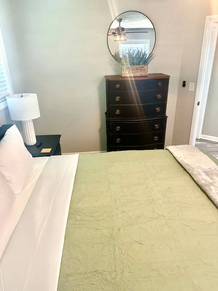 The Cozy Cottage 1/2 mi to Anniston Army Depot 16