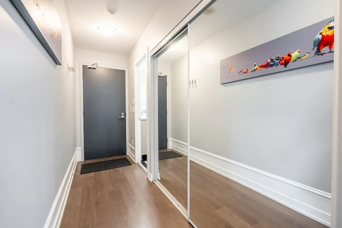 Modern 1BR Home Sleeps 4 Prime Location 20