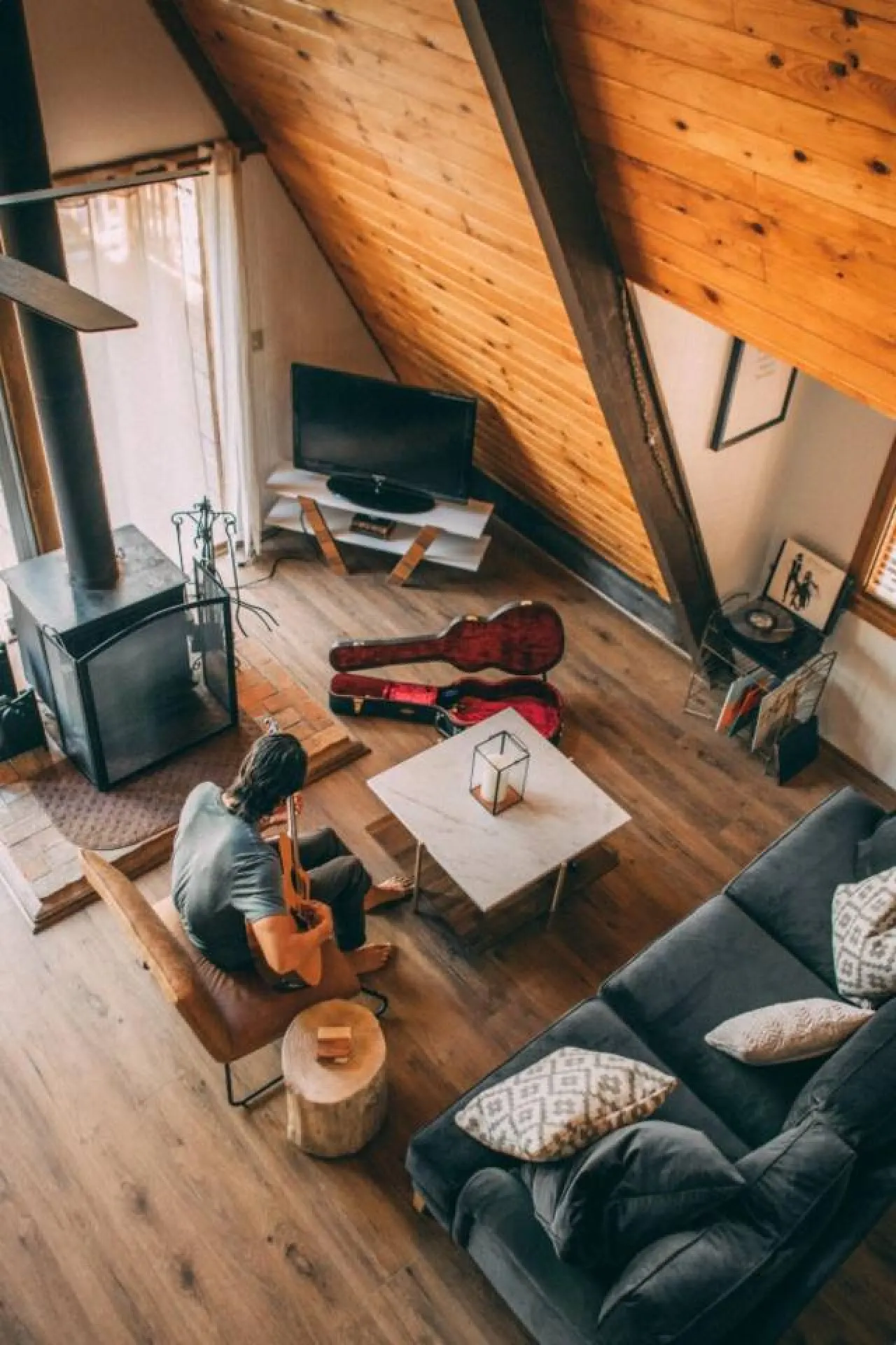 Mtn Modern A-Frame Retreat — photo 5