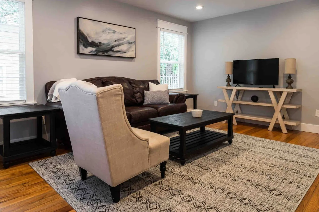 Bearden Executive Rental <8min to UT & Downtown 17