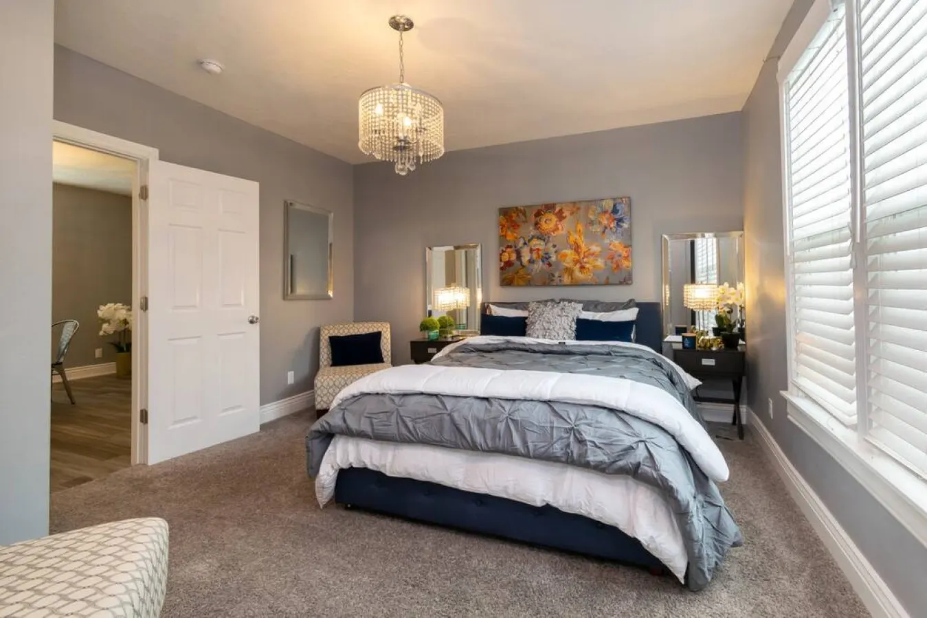 1890 Historic Montana Retreat | Boutique Stay | W & R