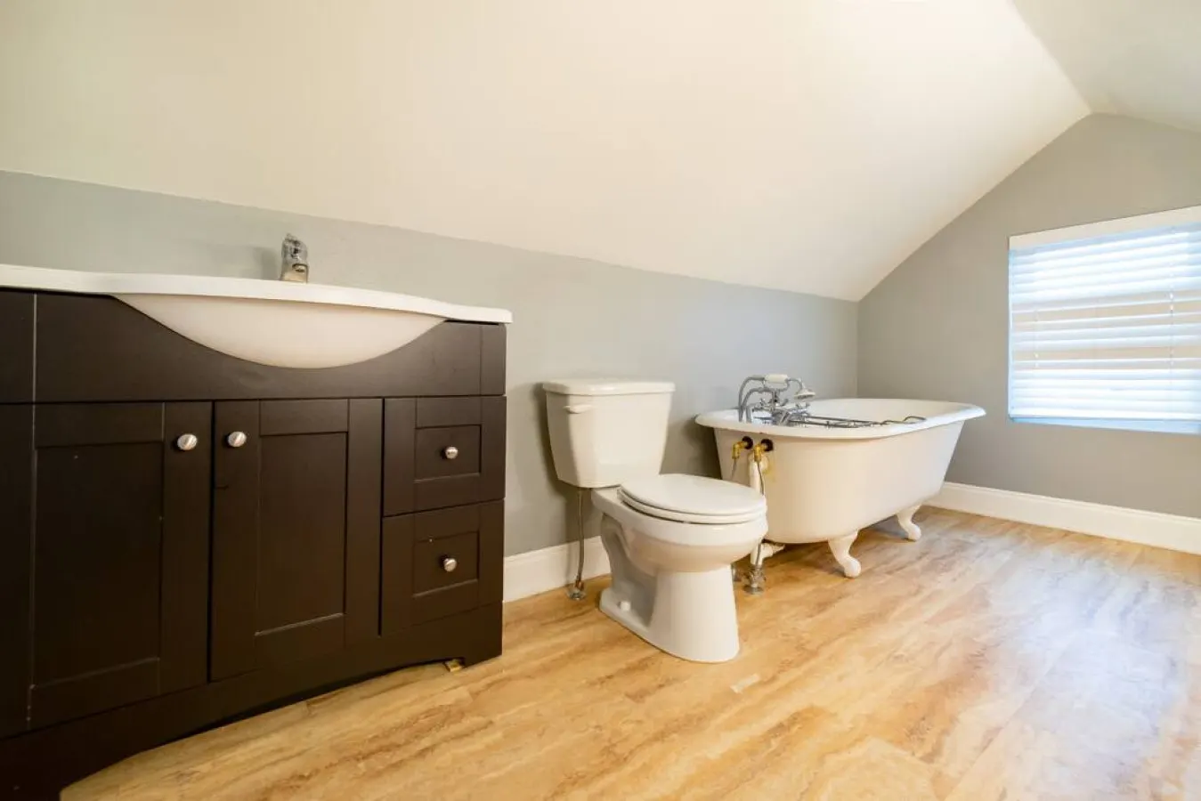 1890 Historic Montana Retreat Boutique Stay W & R 14
