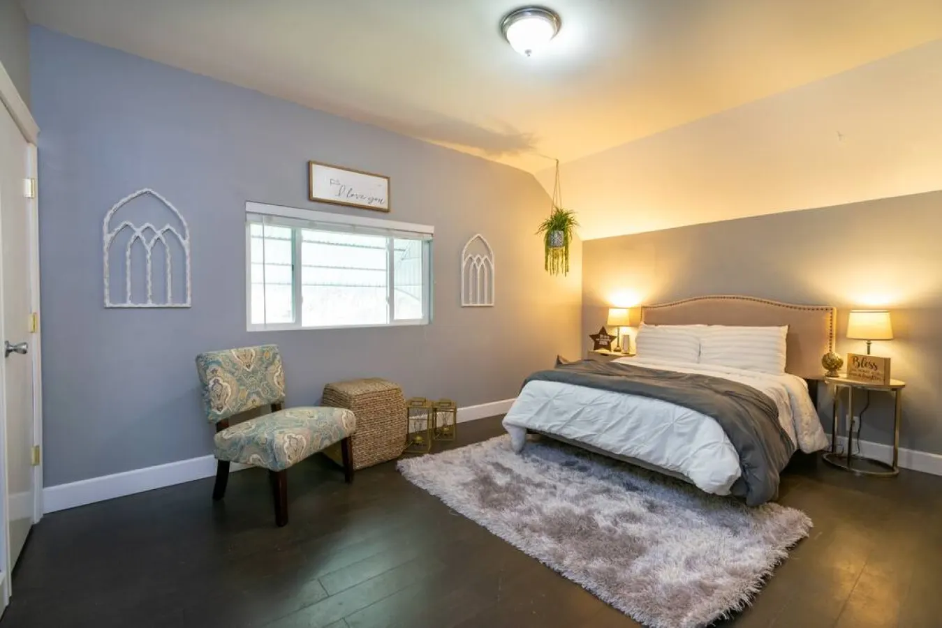 1890 Historic Montana Retreat Boutique Stay W & R 15
