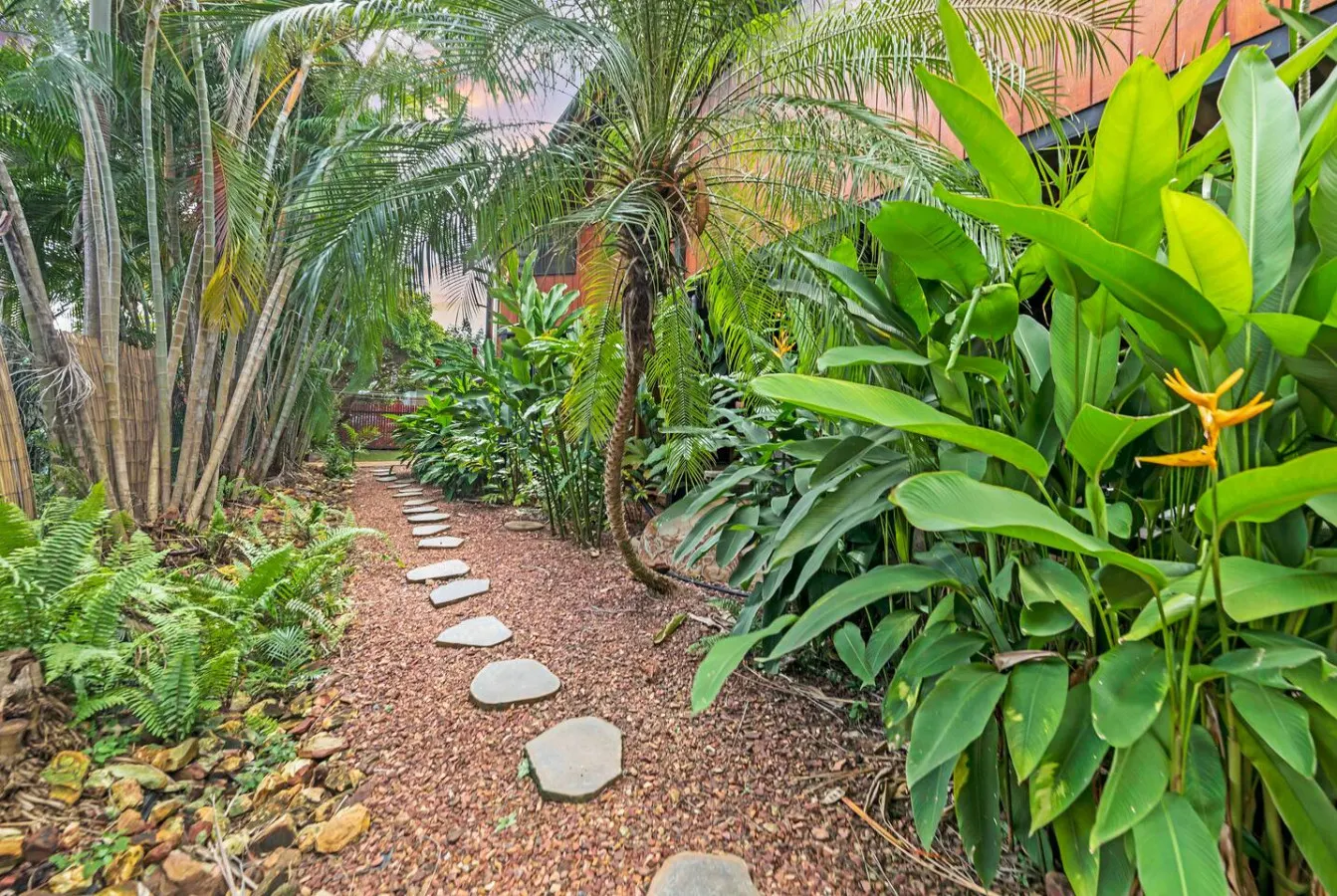 ZenLux: Tropical Retreat Pool ~ BBQ ~ Golf Course! 9