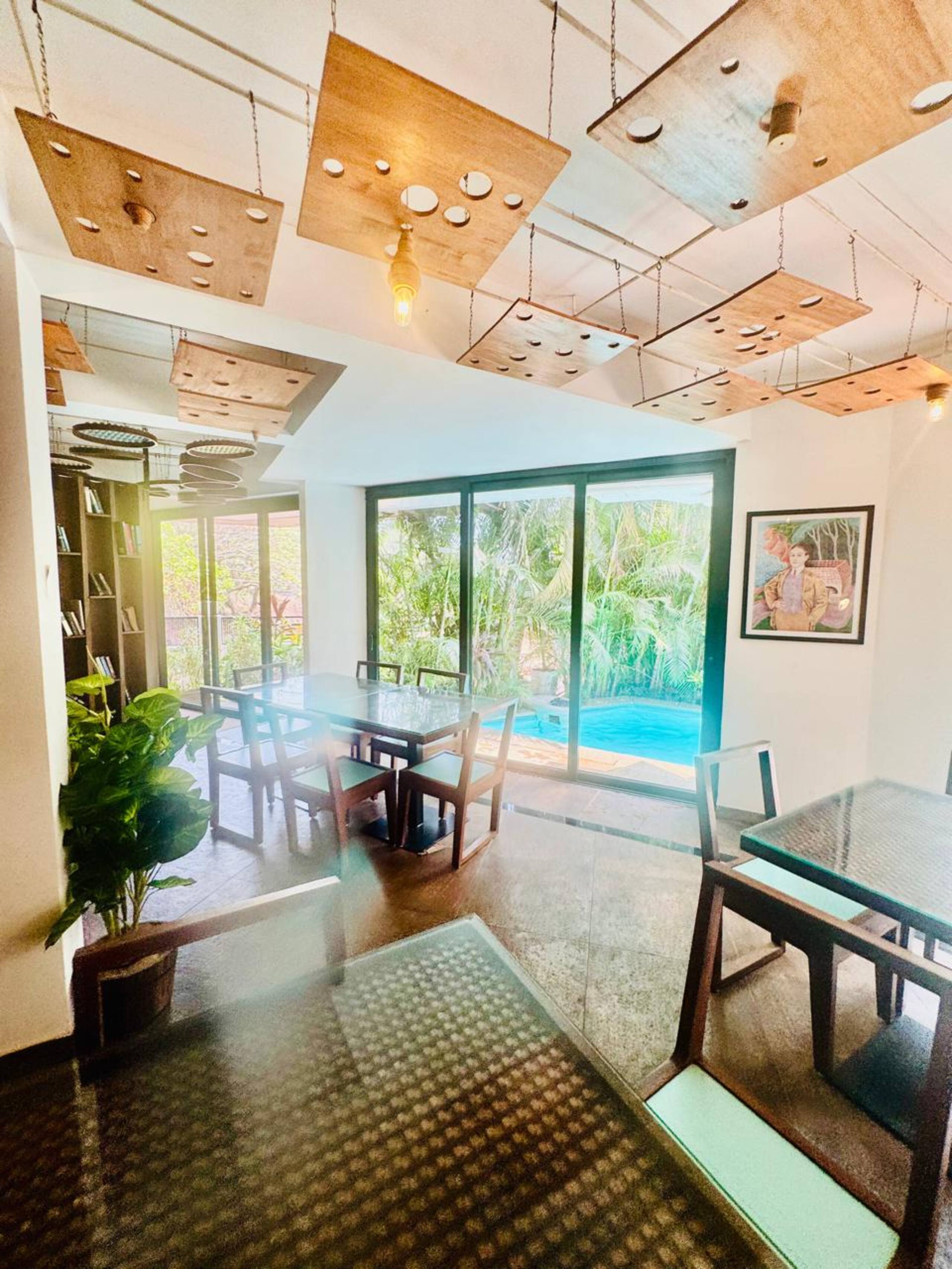 102 Solo Room |POOL |STAFF |B'FAST @ Calangute 10