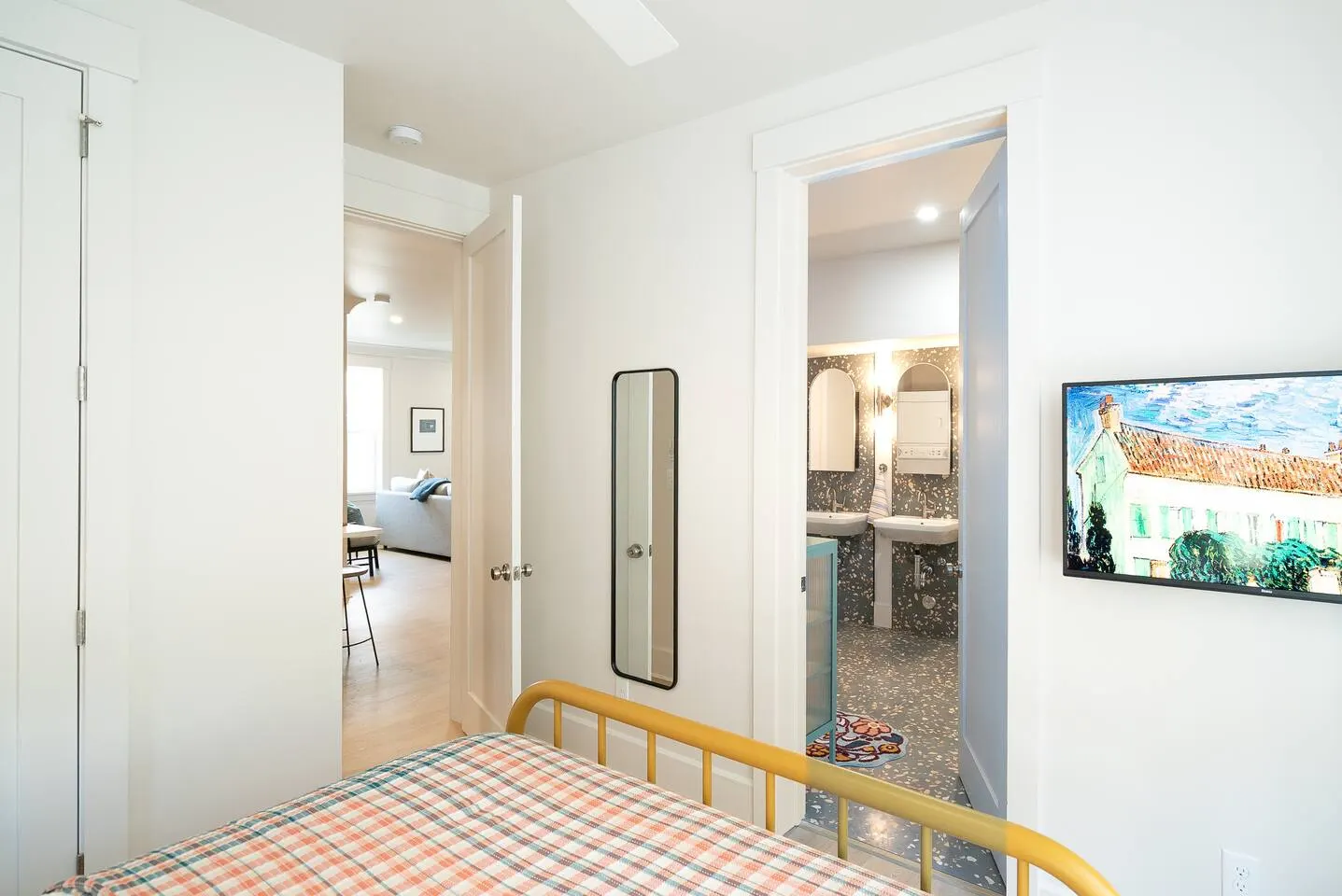 FantasticFlat Downtown LocalVibe State Fair 15 min - Double Room 10