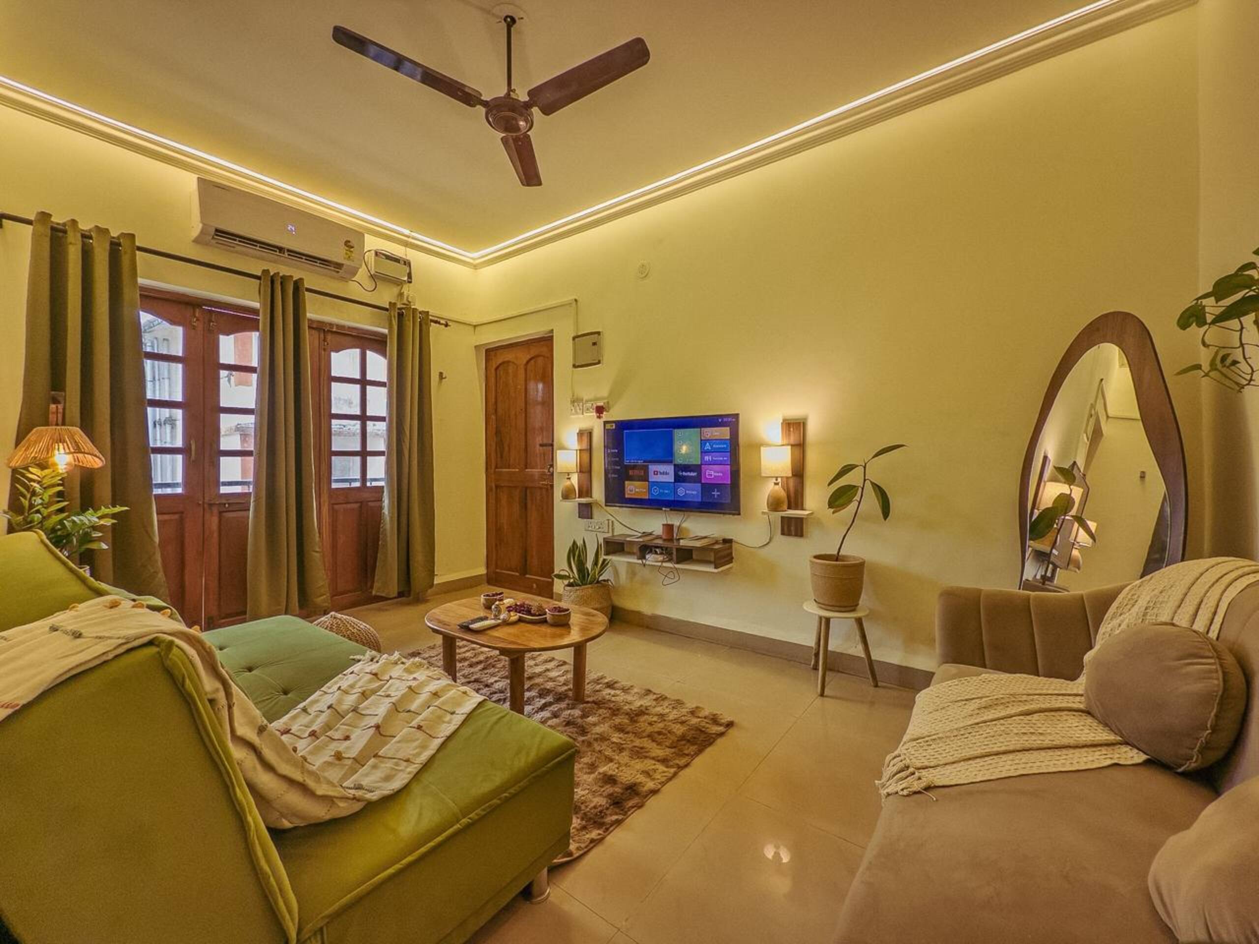 Casa Olive 1BHK With Pool | Walk to Condolim Beach 1