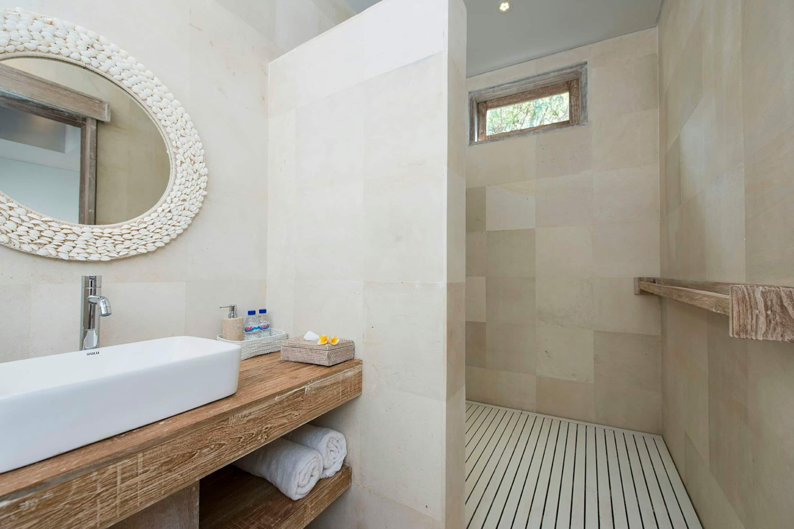 Tenang Villas, Nusa Lembongan - 3 bedroom Villa — photo 3