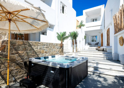 Double room with balcony  in Mykonos town 13
