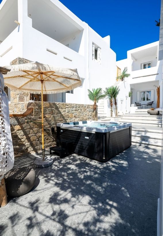 Double room with balcony  in Mykonos town 6