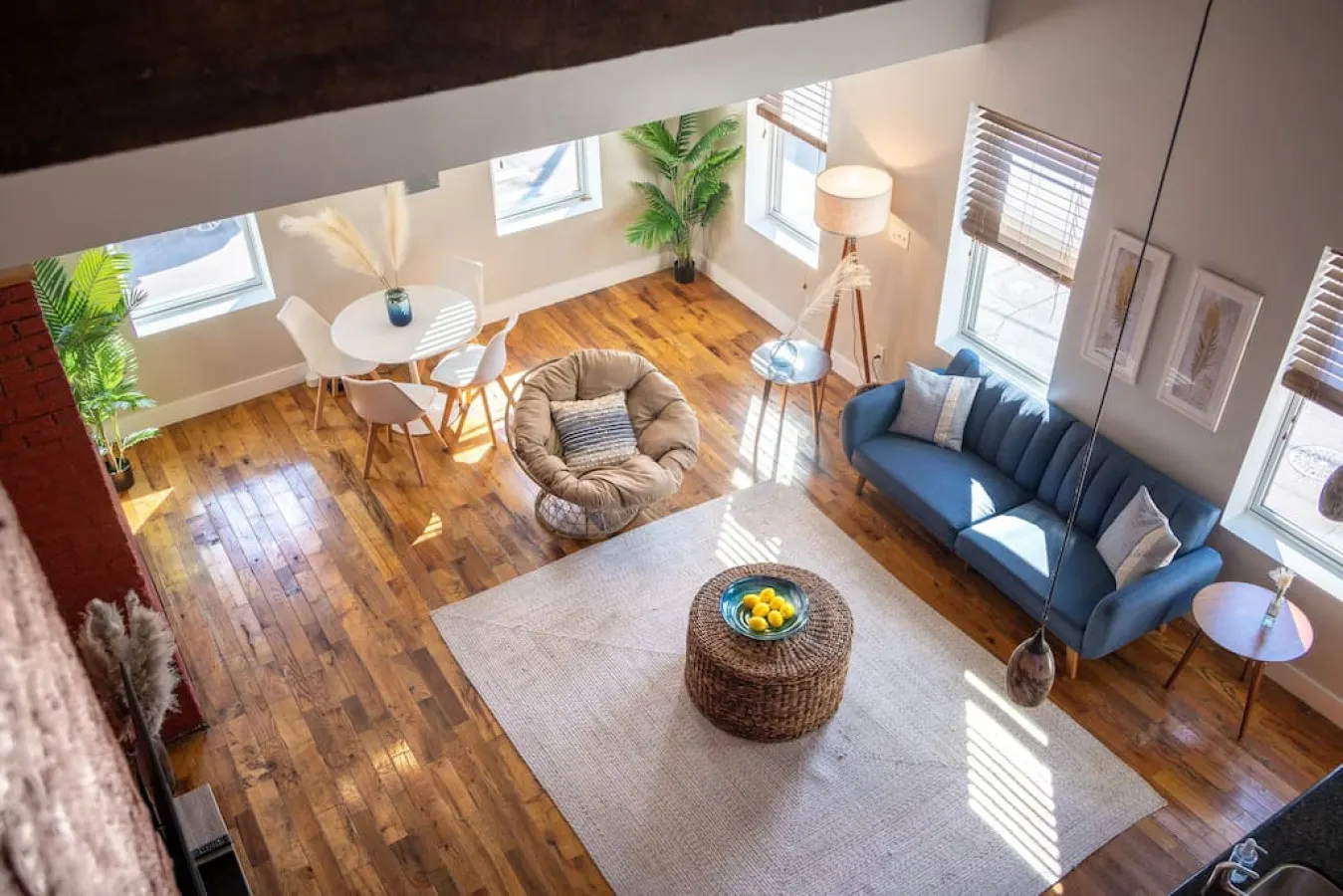 Broadway Suites - Stunning Downtown Condos 12