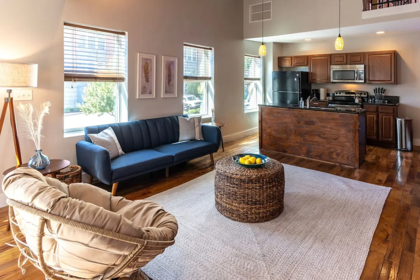 Broadway Suites - Stunning Downtown Condos 7