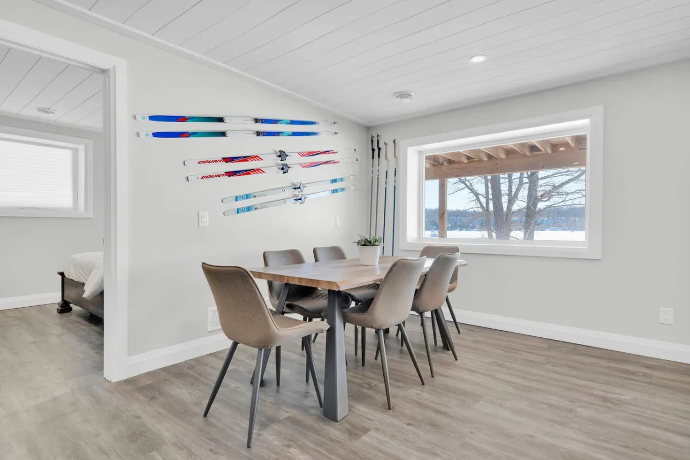 The North Shore - New - Waterfront -* Arcade * Hot tub * 20