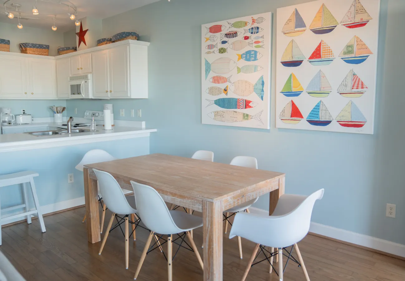 Nautical Nest: 2 Bed 2 Ba Across from South Beach 16
