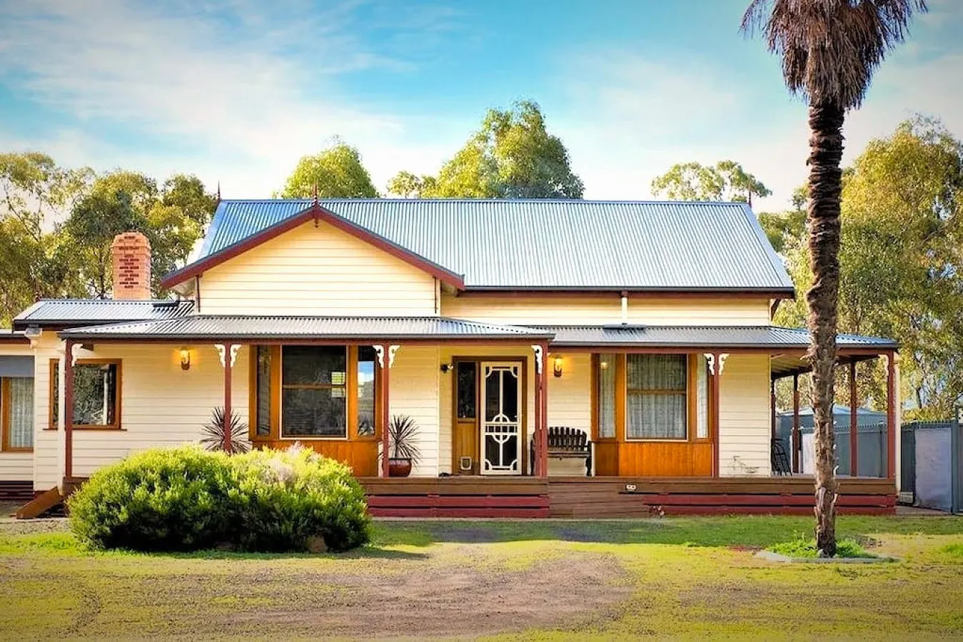 Whispering Woods Pool, Sauna & Country Escape 14