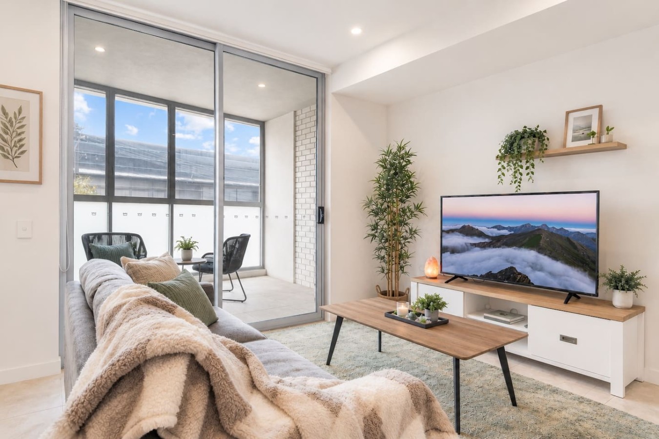 Lotus Oasis 1BR w/ Free Parking