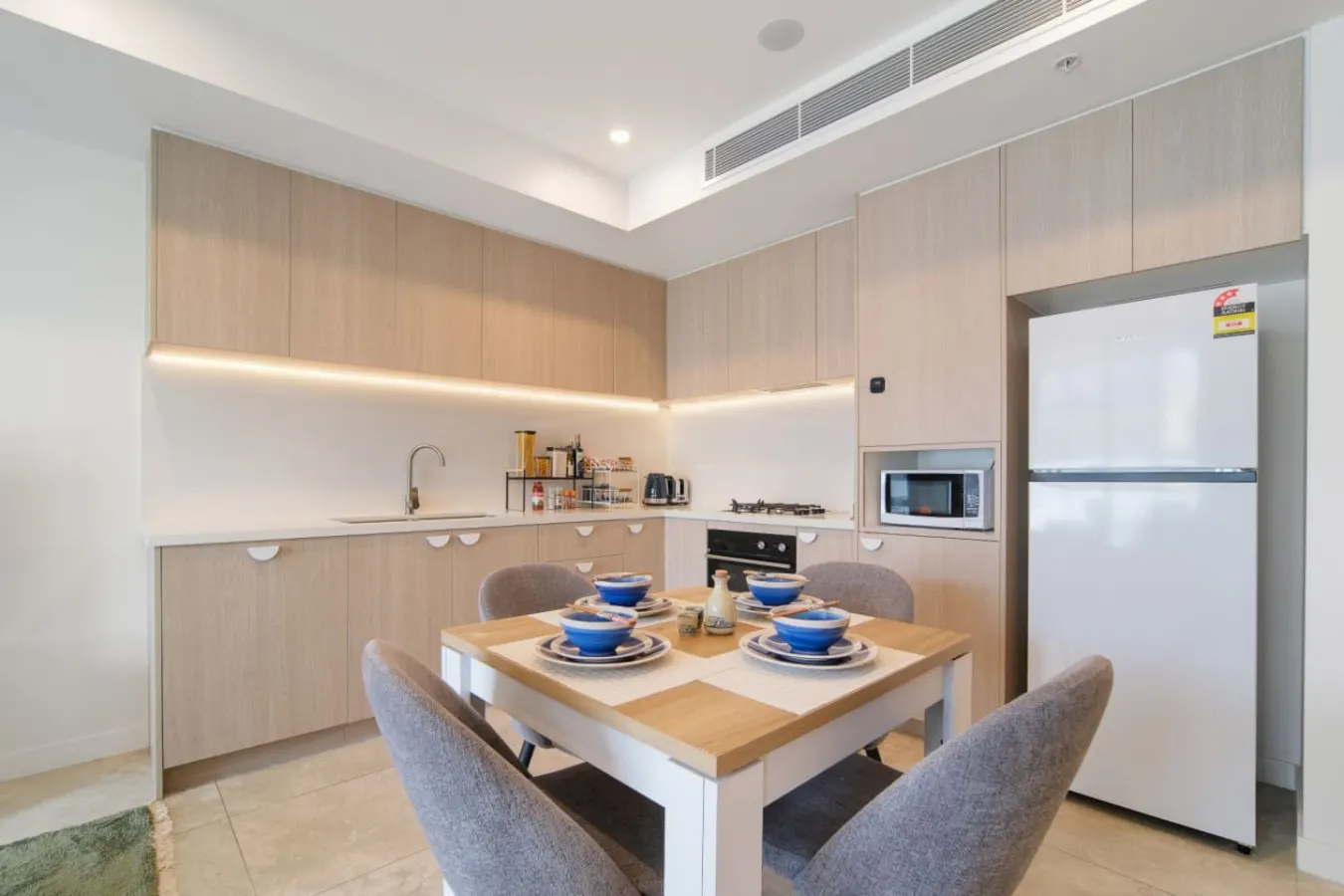 Lotus Oasis 1BR w/ Free Parking 20