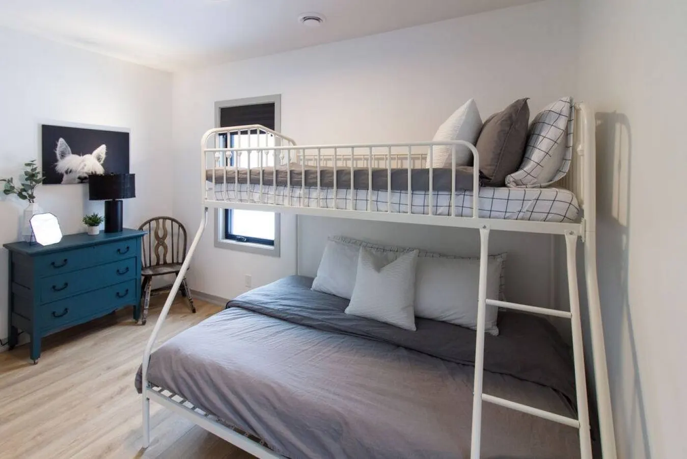 Walk to Downtown Picton, 4-bedroom; BEACH PASS INCLUDED! 12
