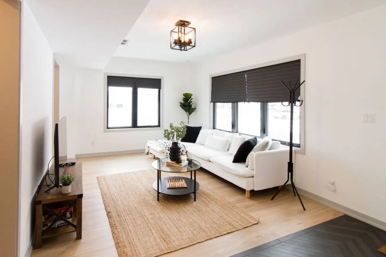 Walk to Downtown Picton, 4-bedroom; BEACH PASS INCLUDED! 17