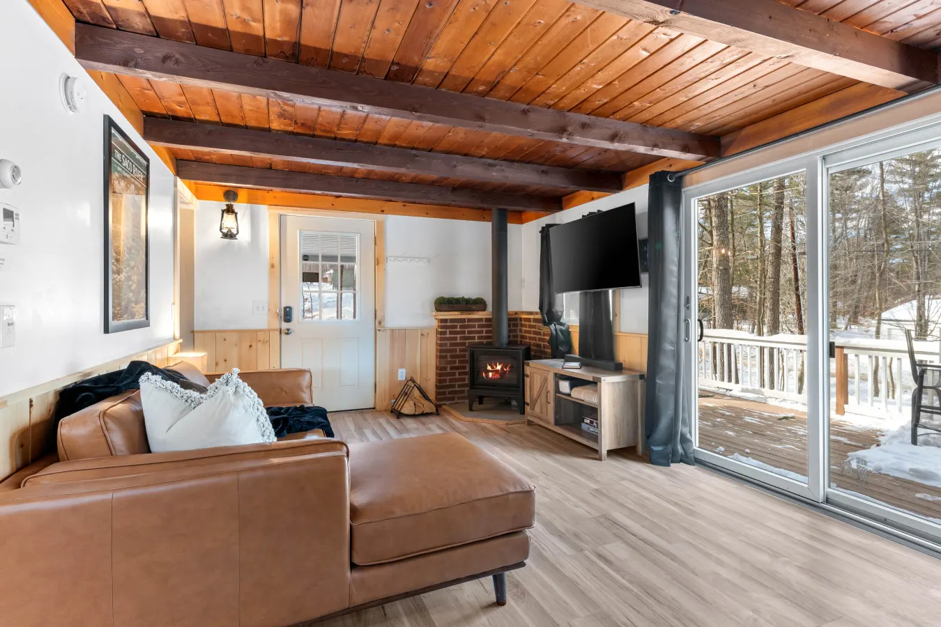 Hot Tub,King Bed,Dogs w/Pequawket Beach Access! 12